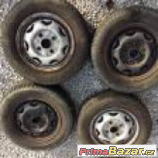 Kola Subaru Justy 13" – fotografie 1