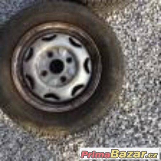 Kola Subaru Justy 13" – fotografie 2