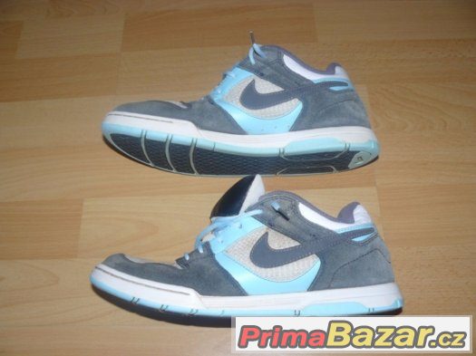 Dámská obuv - NIKE - vel. 38 – fotografie 4