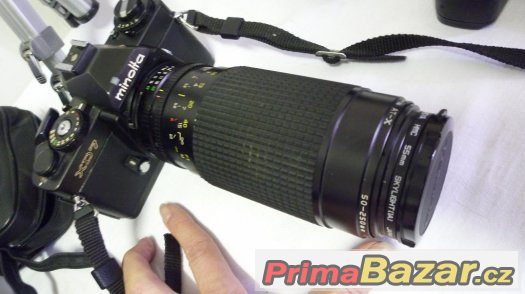 Minolta XD 7. objektiv blesk stativ motor kinofilm kufr – fotografie 3