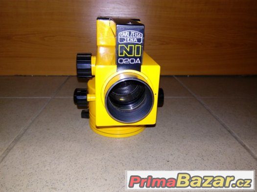 Nivelační přístroj NI 020A – fotografie 3