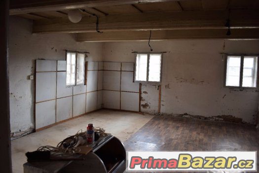 Prodej chalupy k rekonstrukci, Cvikov, pozemky 1100 m2 – fotografie 5
