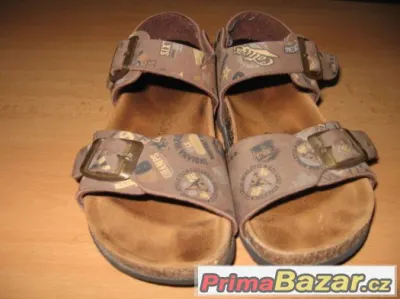 Dětské kožené pantofle "přezůvky"