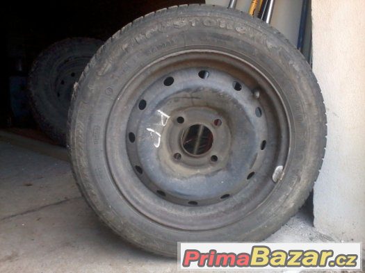 Kola Peugeot 106 letní – fotografie 2