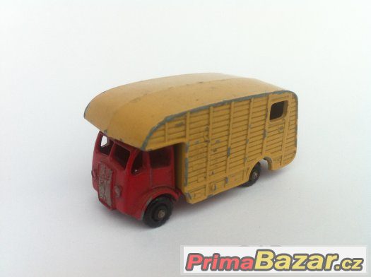 Prodám kovoví model MATCHBOX No. 35 MARSHALL Horse box MK7 – fotografie 1