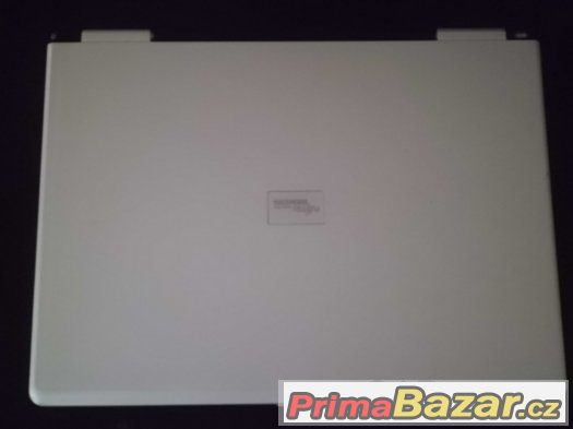Fujitsu Siemens AMILO Li 1705 – fotografie 1