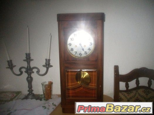 SLEVA--STAROŽITNÉ MECHANICKÉ HODINY ,,JUNGHANS,,1.REP. – fotografie 1