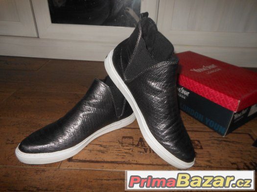 Slip on boty-vyšší- vel.41,zn.YOUNG SPIRIT,nové,moderní – fotografie 4