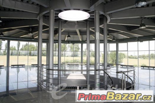 Novostavba autosalon - showroom (2 250 m2) a pozemkem, Uhers – fotografie 5