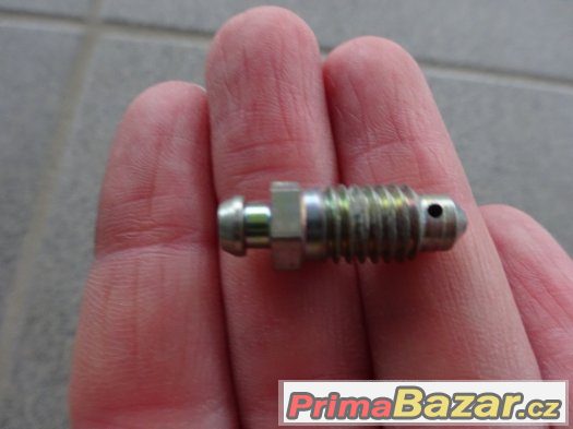 Lada Vaz Žiguli - nové odvzdušňovací šrouby – fotografie 1