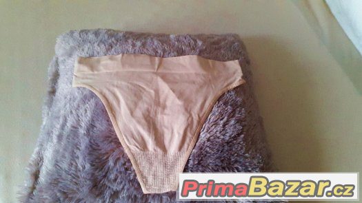 Damska bezesva tanga – fotografie 3