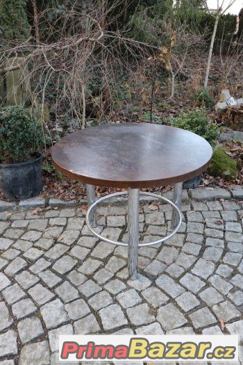 Stolek / funkcionalismus / bauhaus / Mücke melder – fotografie 1