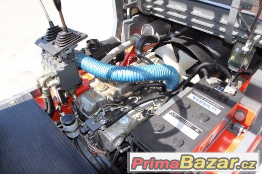 Vysokozdvižný vozík DESTA DV 25 C2 (diesel Perkins) – fotografie 4