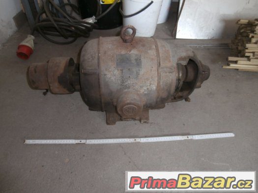 Starý elektro motor 2,2kw – fotografie 2