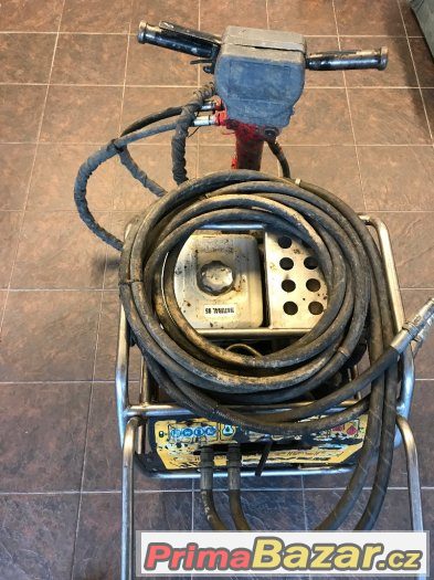 Hydraulická jednotka JCB BEAVER + BOURACÍ KLADIVO – fotografie 1