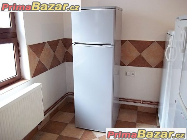Lednice kombinovaná SILTAL stříbrná