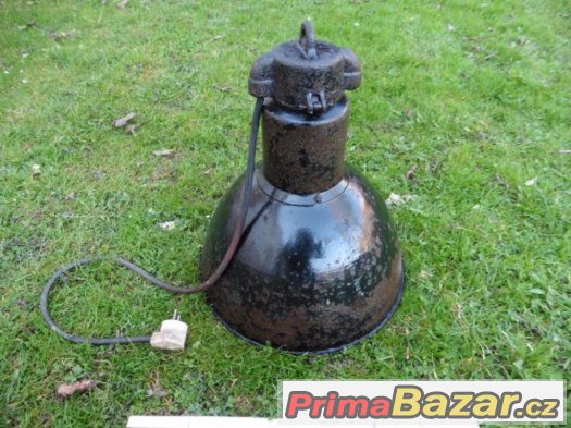 Industriální lampa – fotografie 1