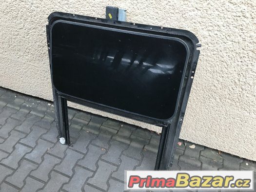 Prodám střešní okno VW Passat B5 – fotografie 1