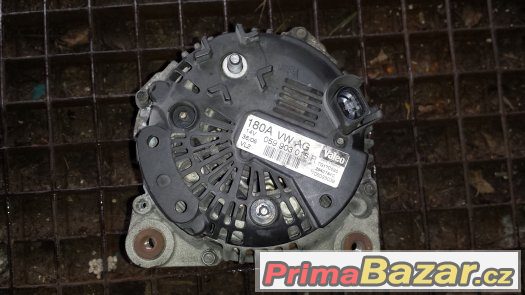 Alternátor VALEO 180A, OE číslo dílu: 059 903 015 R – fotografie 1