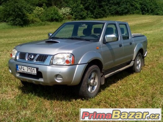 4X4 NISSAN NAVARA 2.5 TDI ROK 2002 KLIMA TAŽNÝ SLUŠNÝ STAV – fotografie 1