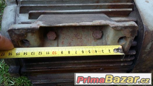 Asynchroní 3f motor MEZ AP100L-8 – fotografie 5