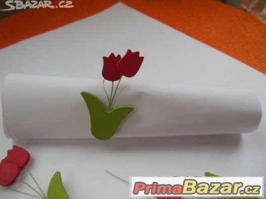 Dekorace-modré růže,dřevěné tulipány,kytičky,třpyt.hvězdičky – fotografie 4
