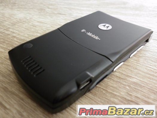 Motorola Razr V3, černý, top stav – fotografie 4