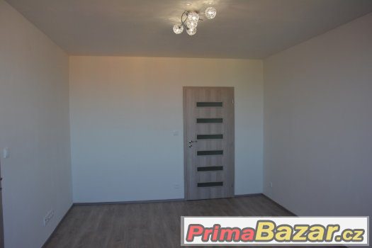 Prodej bytu 3+1 Uherský Brod, Obchodní-po nové rekonstrukci – fotografie 3