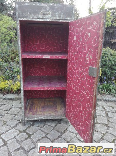 Retro skříňka / industriální design – fotografie 5