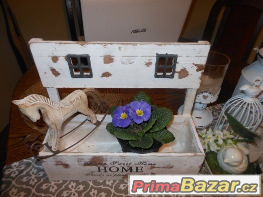 POLICE-KVĚTNÍK-DŘEVĚNÝ S OKÝNKY,HOME....NOVÝ,KRÁSNÝ – fotografie 1