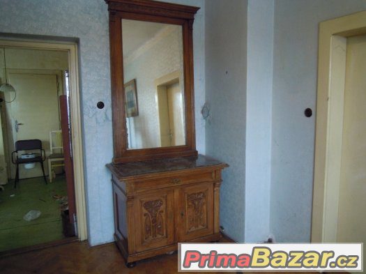 komoda s dvířky se zrcadlem-prodej – fotografie 1