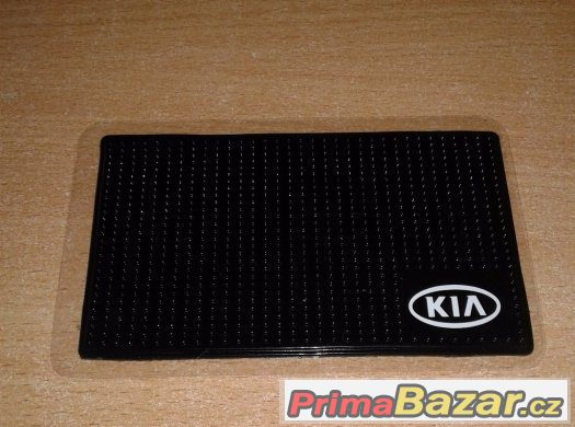 protiskluzová podložka KIA 150x90x3mm – fotografie 1