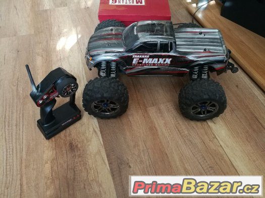 E-maxx brushlees – fotografie 1
