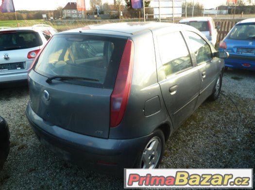 FIAT PUNTO 1,9 JTD 63 KW..KLIMA..2004.5 DVEŘÍ. – fotografie 3