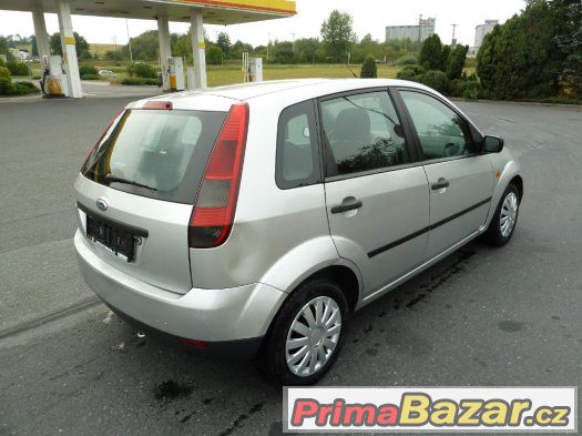 LEVNĚ  FORD FIESTA 1,4 TDCI 50 KW.KLIMA..05/2004.serviska – fotografie 3