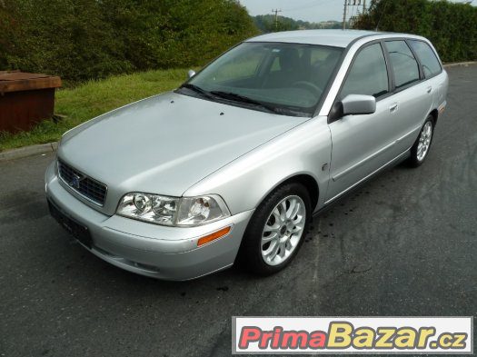 VOLVO V40 COMBI 1,9D 85 KW.146T.KM..2003 – fotografie 1
