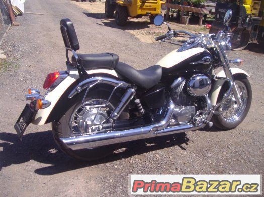 Honda VT 750 C Shadow – fotografie 3