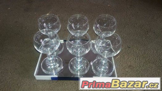 Masivní skleněné poháry – fotografie 1