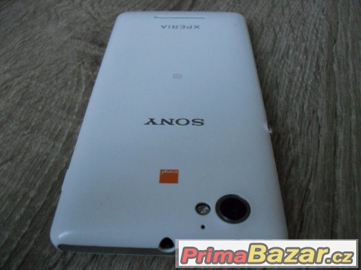 Sony Xperia M, 5MPx foto,NFC,4GB,microSD slot. Bílá. – fotografie 4