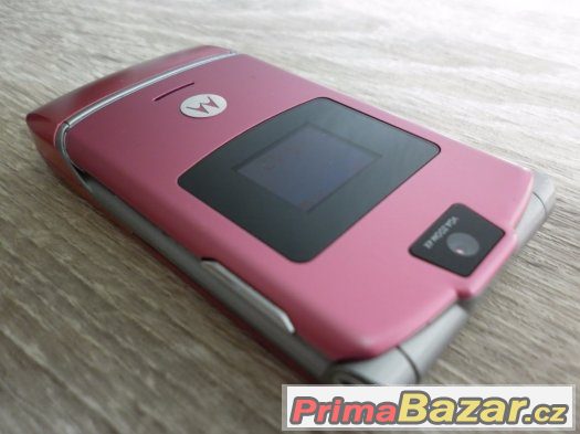 Motorola Razr V3, fialový, top stav. – fotografie 4