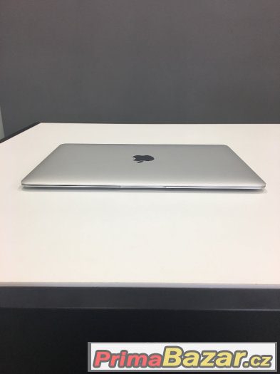 MacBook Retina 12" Silver – fotografie 2