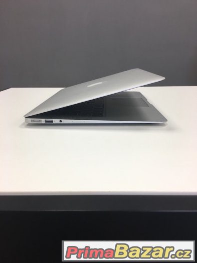 MacBook Air 13 – fotografie 3