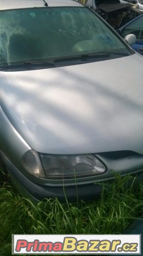 Renault Laguna 2.0 8V r.v. 95 combi – fotografie 1