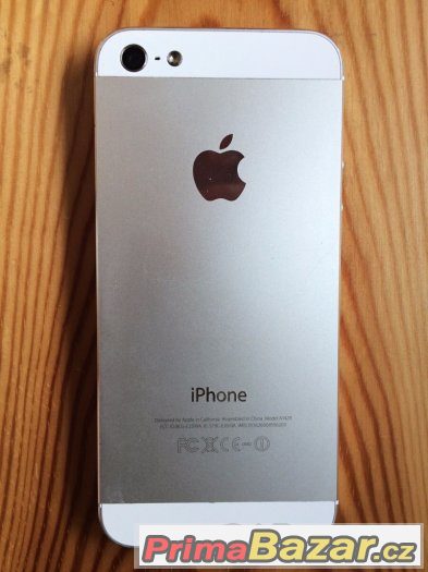 iPhone 5 / 16 GB / Silver – fotografie 1