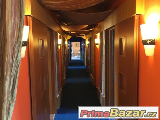 Budova téměř nová k podnikání - kanceláře, sklady, spa – fotografie 5