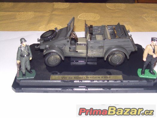 Kovový model Kubelwagen + 2 vojáčci – fotografie 1