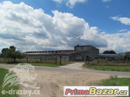 Pozemky (36.122 m2) a stavby v areálu bývalého ZD Šakvice, B – fotografie 4