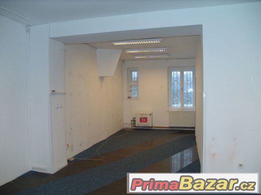 Pronajmu-obchodní prostory Ostrava -Mar. Hory 52 m2 – fotografie 4