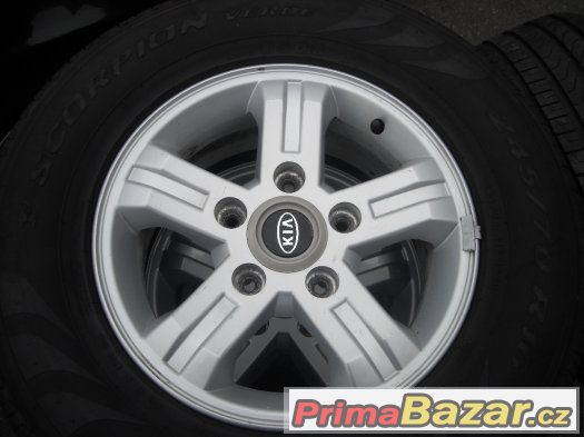 16" alu kola 5x139,7 KIA VČETNĚ PNEU 245/70/16 STAV 99% – fotografie 1