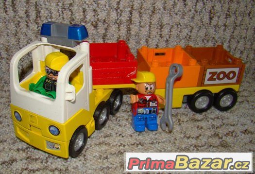 Lego Duplo Tahač s Návěsem a Korbami III – fotografie 1
